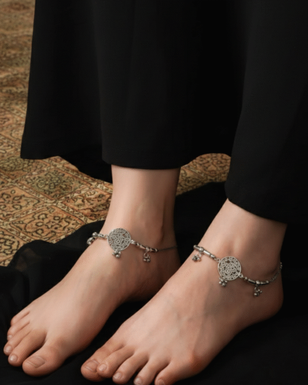 Silver Floral Charm Anklet