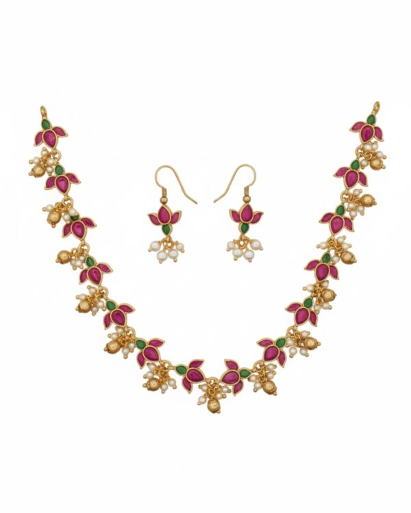 Mranal Luxe Statement Collar Necklace